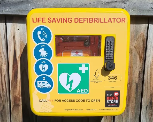 LIFE SAVING DEFIBRILLATOR